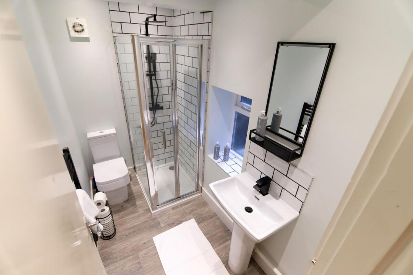 New- Modern 2Br Apt Wifi Sleep5 City Centre Шефилд Екстериор снимка